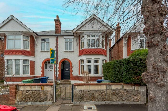 5 Bedroom Property To Rent In Boileau Road, Ealing, London, W5