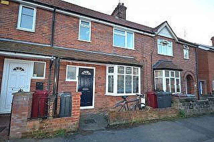 1 Bedroom Apartment To Rent In Winchester Road, Reading, RG2