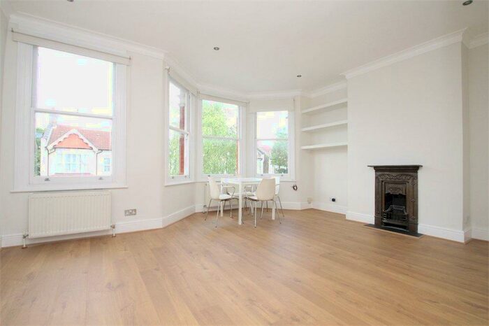 2 Bedroom Flat To Rent In Eaton Park Road, Eaton Park Road, N13