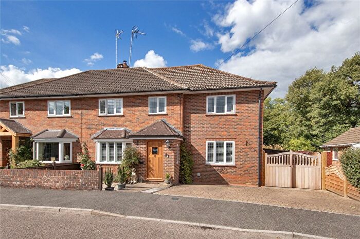 4 Bedroom Semi-Detached House For Sale In Darent Close, Chipstead, Sevenoaks, Kent, TN13
