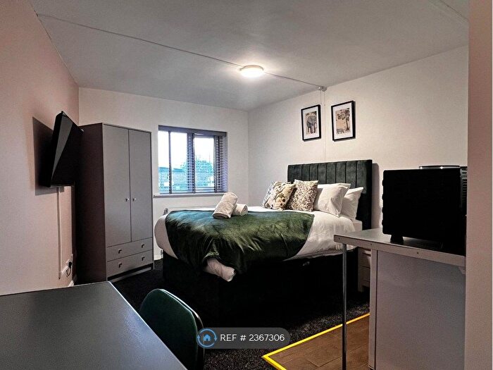 Studio To Rent In Altofts Lane, Castleford, WF10