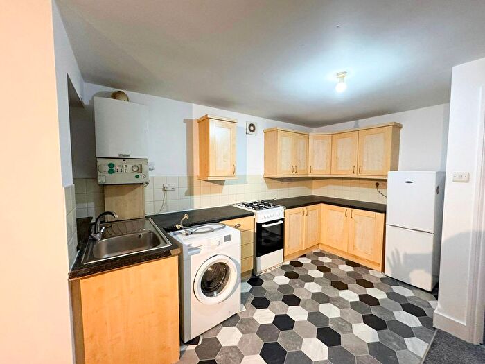 1 Bedroom Flat To Rent In - Cameron Road, Seven Kings, IG3