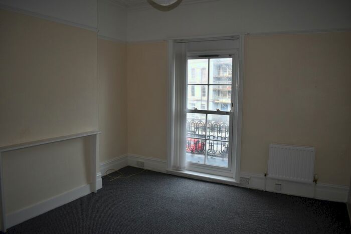 1 Bedroom Flat To Rent In Canterbury Road, Margate, CT9