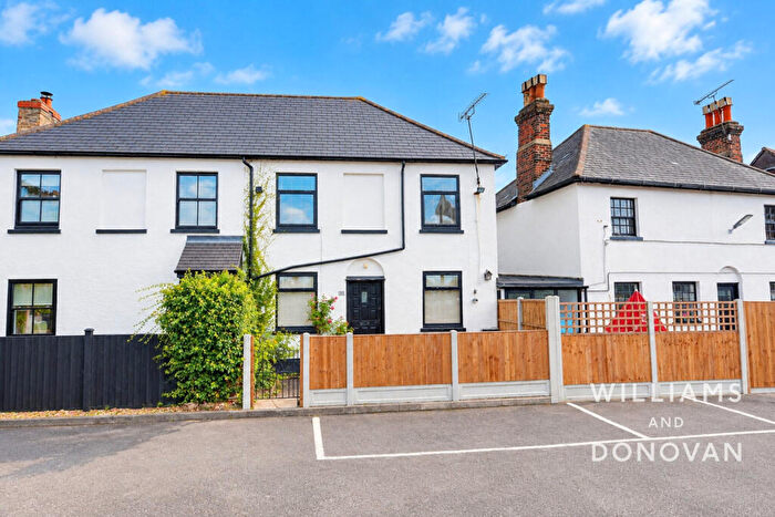 2 Bedroom Semi-Detached House For Sale In High Street, South Benfleet, SS7