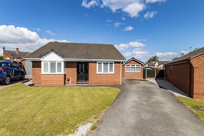 3 Bedroom Detached Bungalow For Sale In Netherfield Close, Staveley, Chesterfield, S43