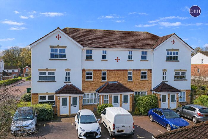 1 Bedroom Flat To Rent In Byewaters, Watford, Hertfordshire, WD18