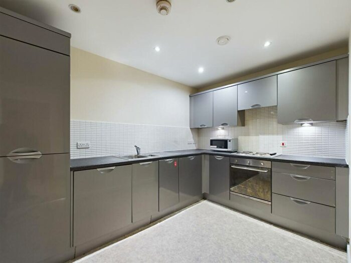 2 Bedroom Flat To Rent In Bramall Lane, City Centre, Sheffield, S2