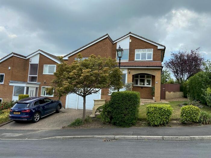 4 Bedroom Detached House For Sale In Wheatfield, Stalybridge, SK15