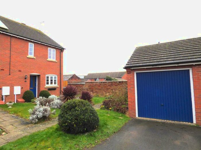 2 Bedroom End Of Terrace House To Rent In Railway Crescent, Shipston-On-Stour, CV36