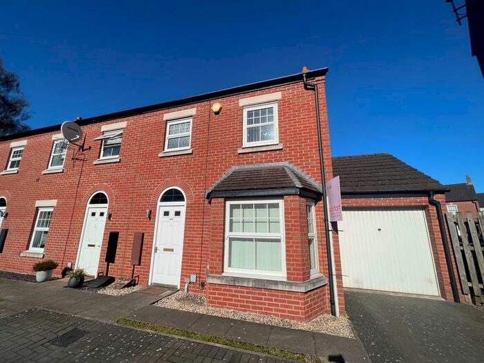 3 Bedroom Town House To Rent In The Nettle Folds, Hadley, Telford, TF1