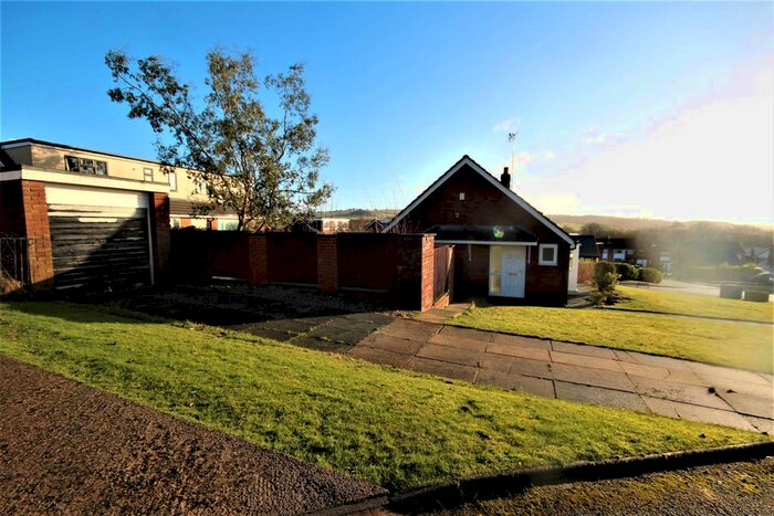 3 Bedroom Detached Bungalow To Rent In Highland Avenue, Bromley Cross, Bolton, Greater Manchester, . BL7