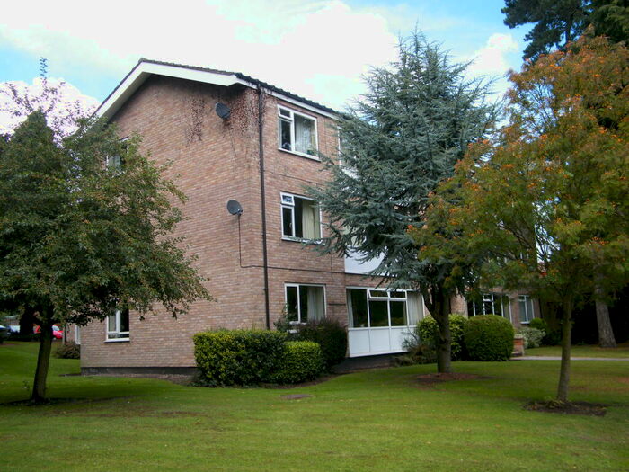 2 Bedroom Apartment To Rent In Manor Court, Dorridge, B93