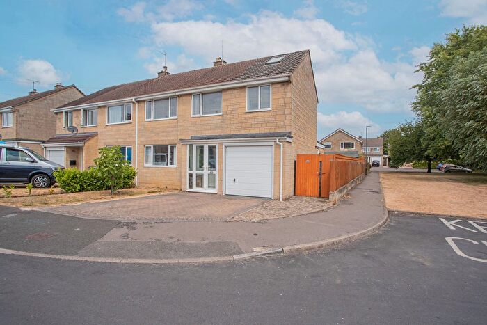 4 Bedroom Semi Detached House For Sale In Courtfield Road, Tetbury, GL8