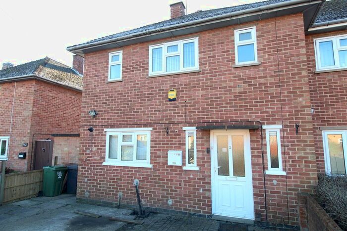3 Bedroom Semi-Detached House To Rent In Sharpley Road, Loughborough, LE11