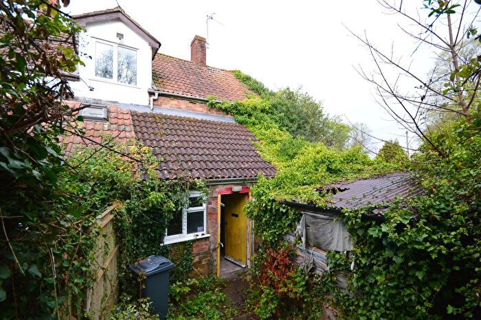 2 Bedroom Semi-Detached House For Sale In Upthorpe, Cam, GL11