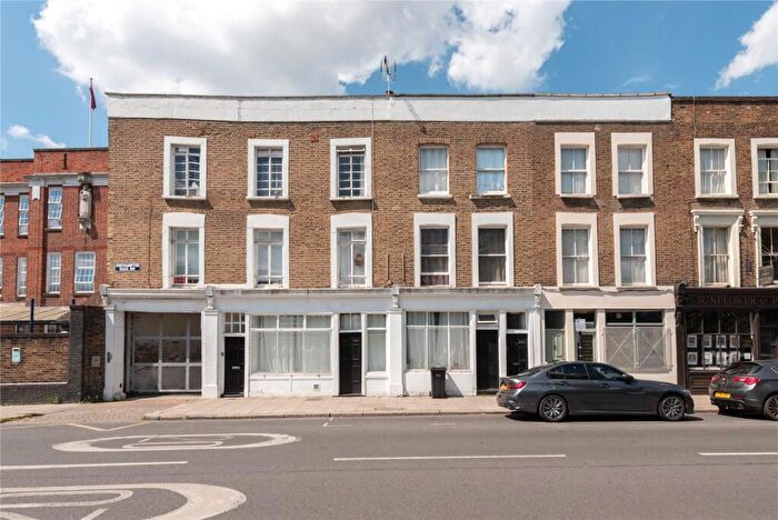 Apartment To Rent In Southampton Road, London, NW5