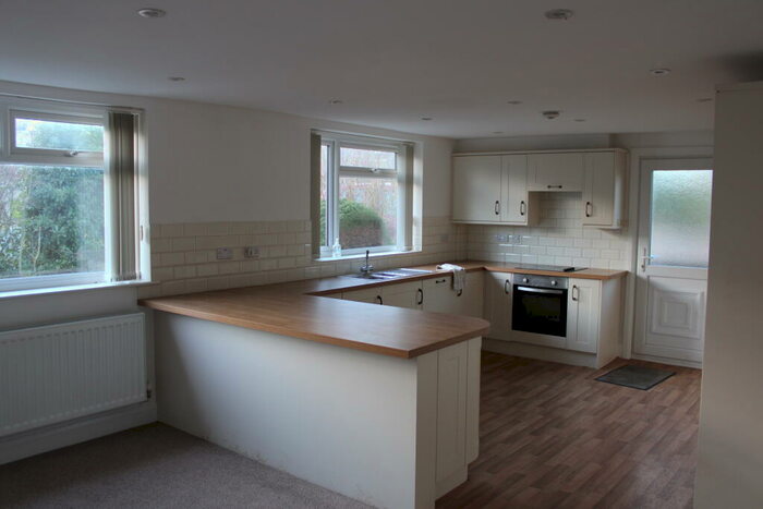 3 Bedroom Detached Bungalow To Rent In James Park, Dyserth, LL18