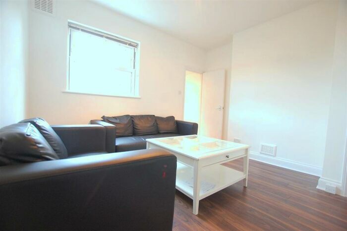 3 Bedroom Apartment To Rent In Grange Road, Willesden, NW10