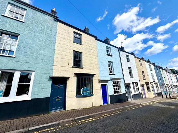 4 Bedroom Terraced House For Sale In Bridge Street, NP16