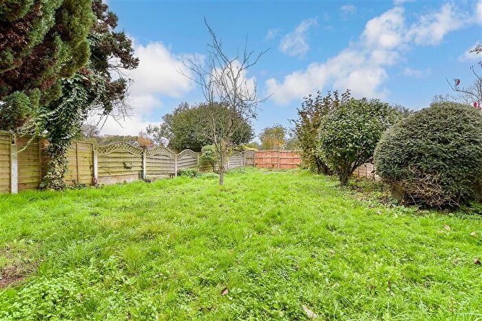2 Bedroom End Of Terrace House For Sale In Church Walk, Headcorn, Ashford, Kent, TN27
