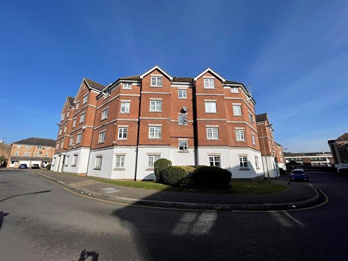 2 Bedroom Flat To Rent In Symphony Close, Edgware, HA8