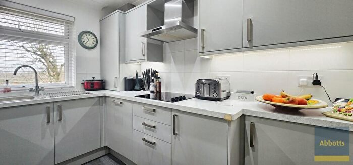 3 Bedroom Apartment To Rent In Acland Avenue, Lexden, Colchester, CO3