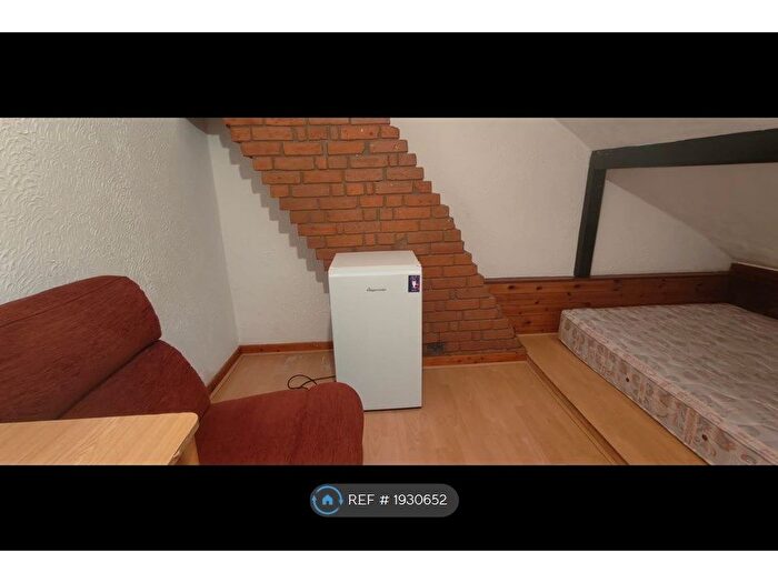 2 Bedroom Flat To Rent In Burrell Road, Ipswich, IP2