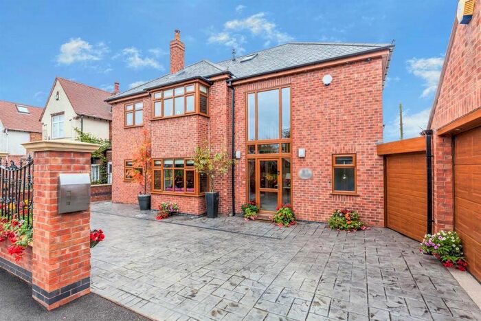 5 Bedroom Detached House To Rent In Lockton Avenue, Heanor DE75