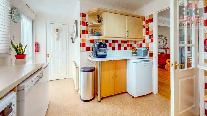 2 Bedroom Retirement Property For Sale In Willowbrook Park, Sandycroft, Deeside, CH5