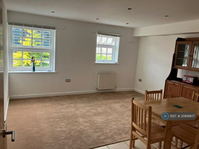 1 Bedroom Flat To Rent In Bellmaker Court, London, E3