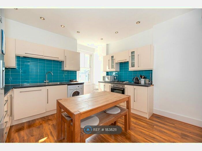 2 Bedroom Flat To Rent In Ringford House, London, SW18