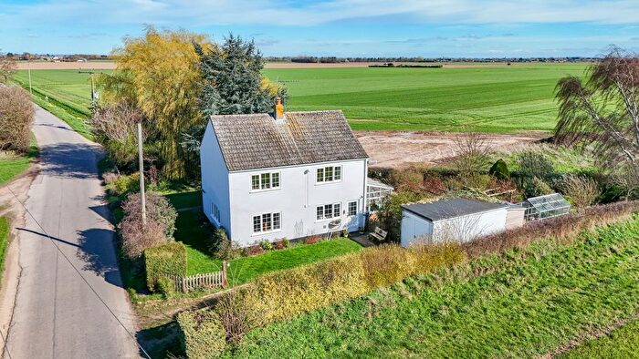 3 Bedroom Detached House For Sale In King John Bank, Walpole St. Andrew, Norfolk, PE14