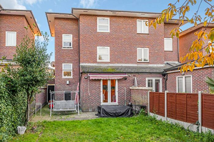 4 Bedroom House To Rent In Sextant Avenue, Isle Of Dogs, London, E14