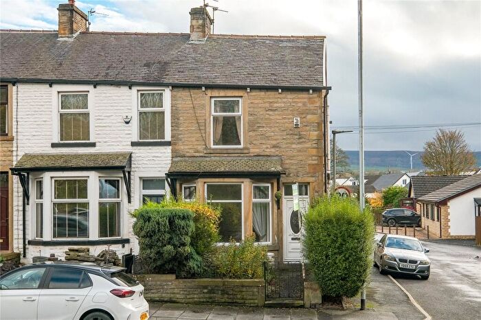 3 Bedroom Terraced House For Sale In Padiham Road, Burnley, Lancashire, BB12
