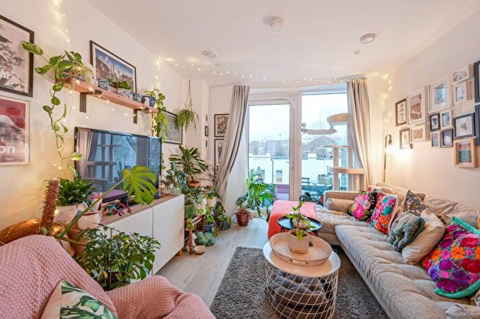 2 Bedroom Flat For Sale In Corsican Square, , Bow, London, E3