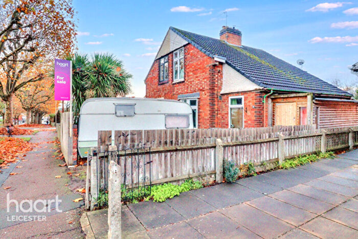 2 Bedroom Semi-Detached House For Sale In Heathcott Road, Leicester, LE2