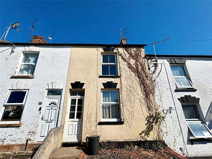 2 Bedroom Terraced House For Sale In Eastland Road, Yeovil, Somerset, BA21