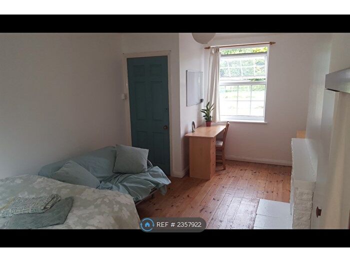 5 Bedroom Semi-Detached House To Rent In Barcombe Road, Brighton, BN1