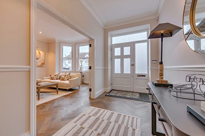 5 Bedroom Terraced House For Sale In Hale Grove Gardens, Mill Hill, NW7