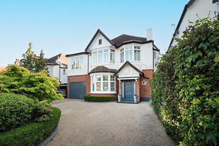 5 Bedroom Detached House For Sale In Uphill Road, Mill Hill, NW7