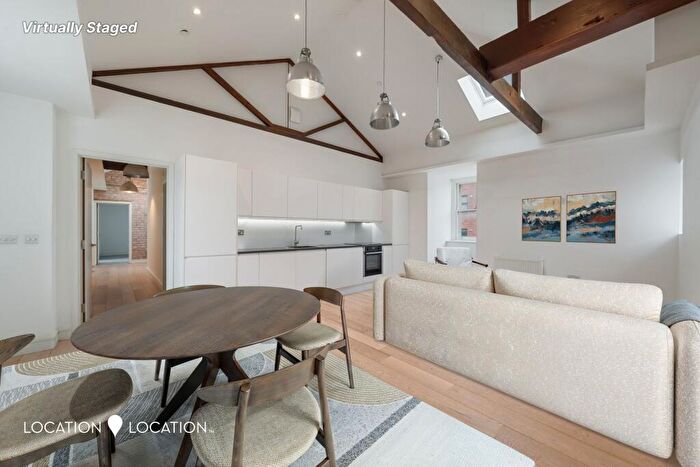 3 Bedroom Penthouse For Sale In Newington Green, London, N16