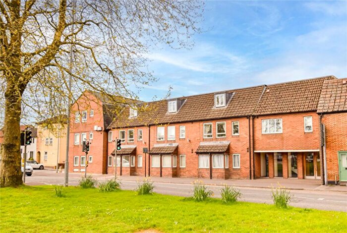 2 Bedroom Apartment For Sale In Southbroom Road, Devizes, Wiltshire, SN10