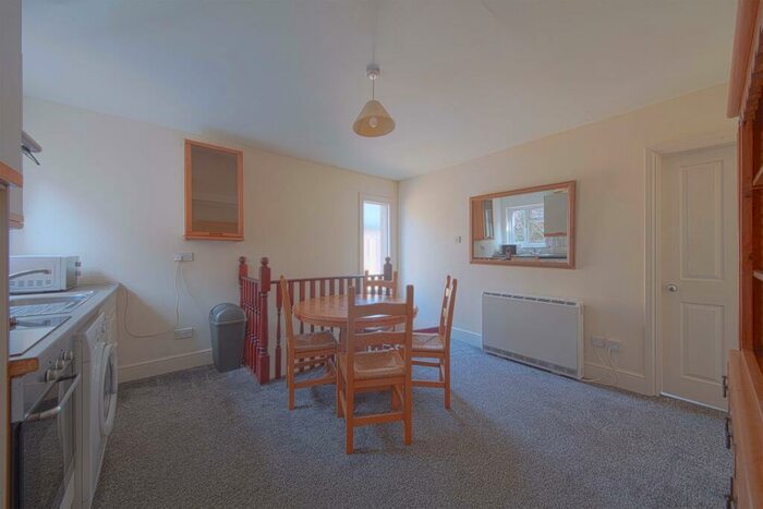 1 Bedroom Flat To Rent In Eastfield Road, Maidenhead, SL1