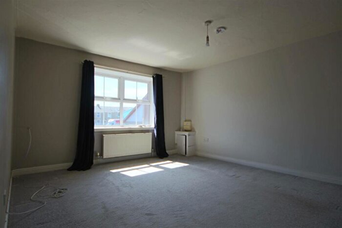 1 Bedroom Flat To Rent In Union Road, Oswaldtwistle, BB5