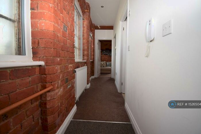 1 Bedroom Flat To Rent In Crabb Street, Rushden, NN10