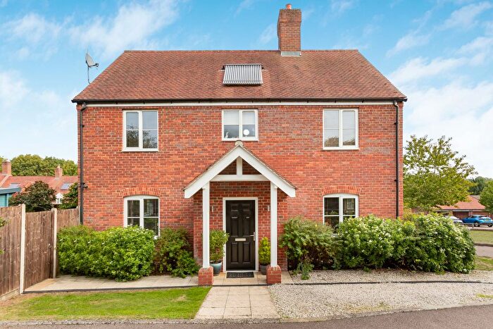 4 Bedroom Semi-Detached House For Sale In Humbers Hoe, Markyate, St Albans, AL3