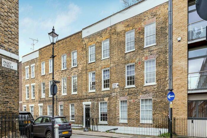2 Bedroom Flat To Rent In Friend Street, London, EC1V