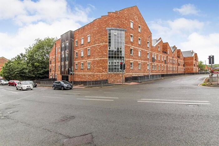 1 Bedroom Apartment To Rent In Piccadilly Heights, Wain Avenue, Chesterfield, S41