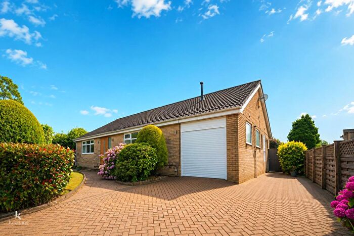 3 Bedroom Detached Bungalow For Sale In Fairfield Drive, Burnley, BB10