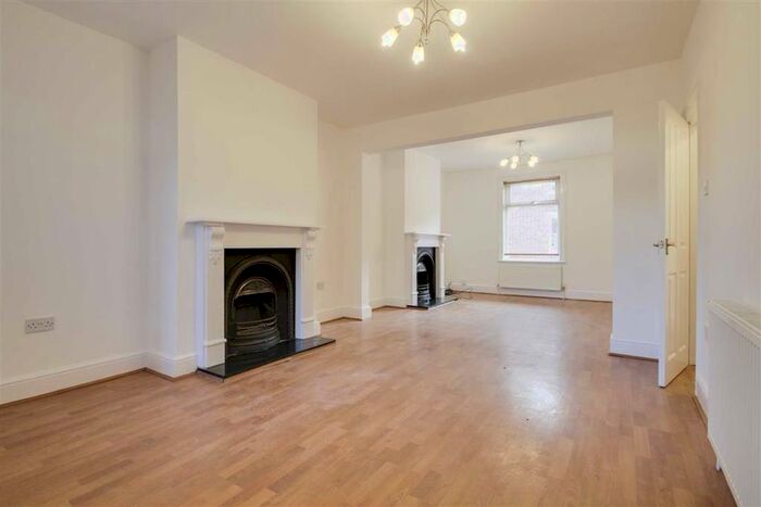 3 Bedroom Terraced House To Rent In St Giles Street, New Bradwell, Milton Keynes, MK13